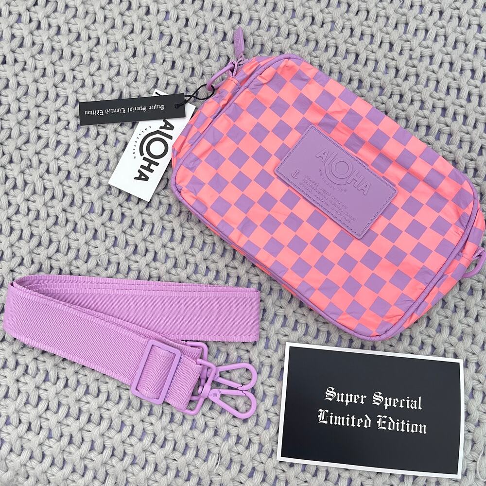 Aloha Collection• SUPER SPECIAL LTD ED Petite Check Le Tour Tropical on Lavende